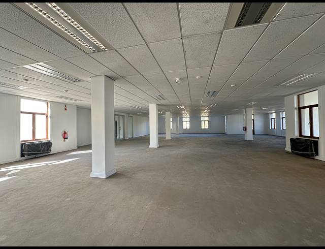 684M² OFFICE TO LET IN SANDTON CENTRAL